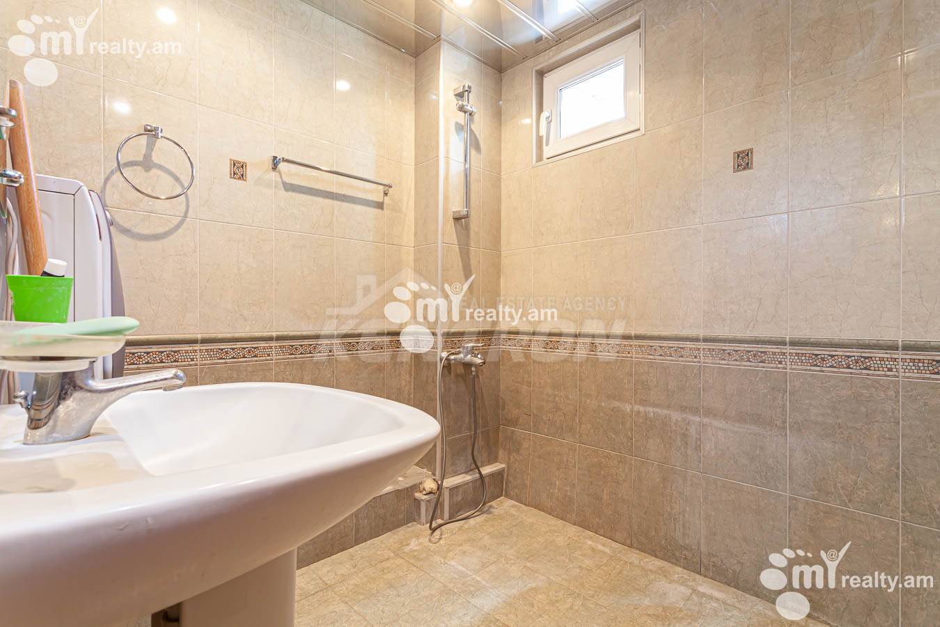 3 bedroom apartment for sale Yerznkyan St, Arabkir Yerevan, 153477