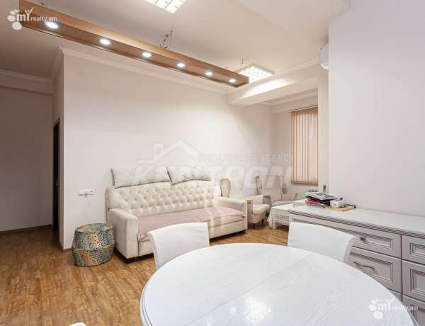 3-senyakanoc-bnakaran-vacharq-Yerevan-Arabkir