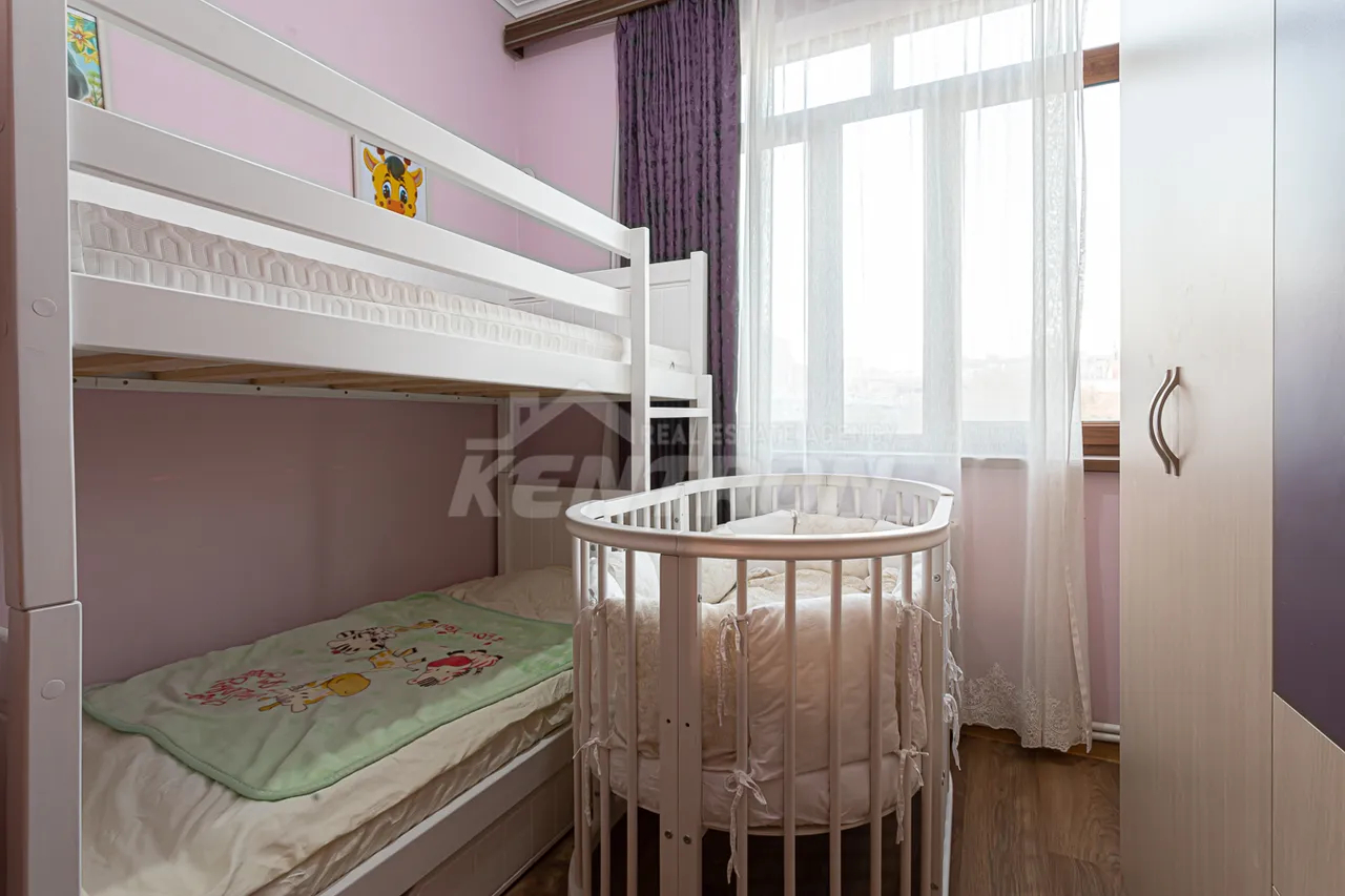 2 bedroom apartment for sale Hanrapetutyan St, Center Yerevan, 158020