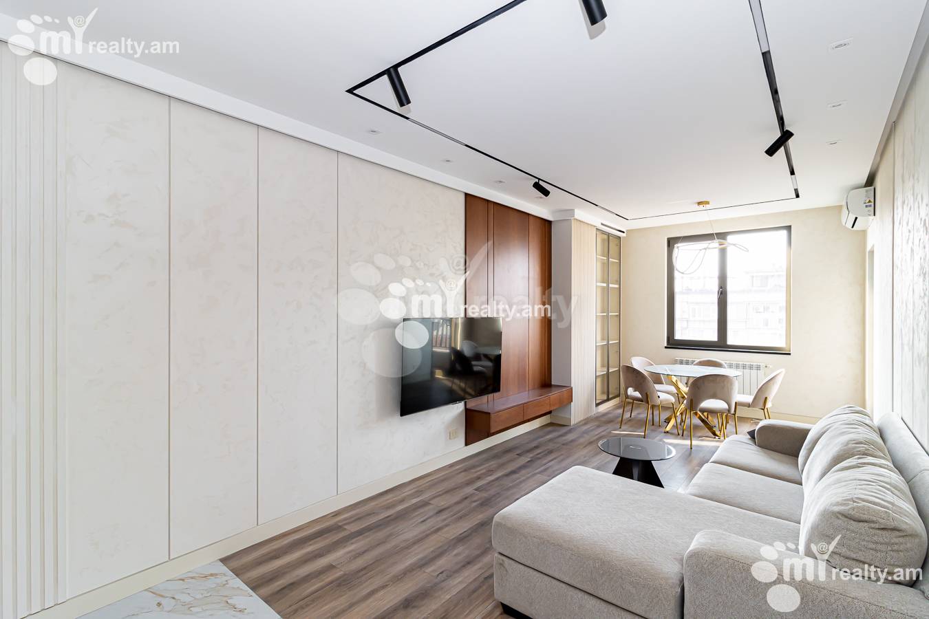 3 bedroom apartment for sale Buzand St, Center Yerevan, 154552