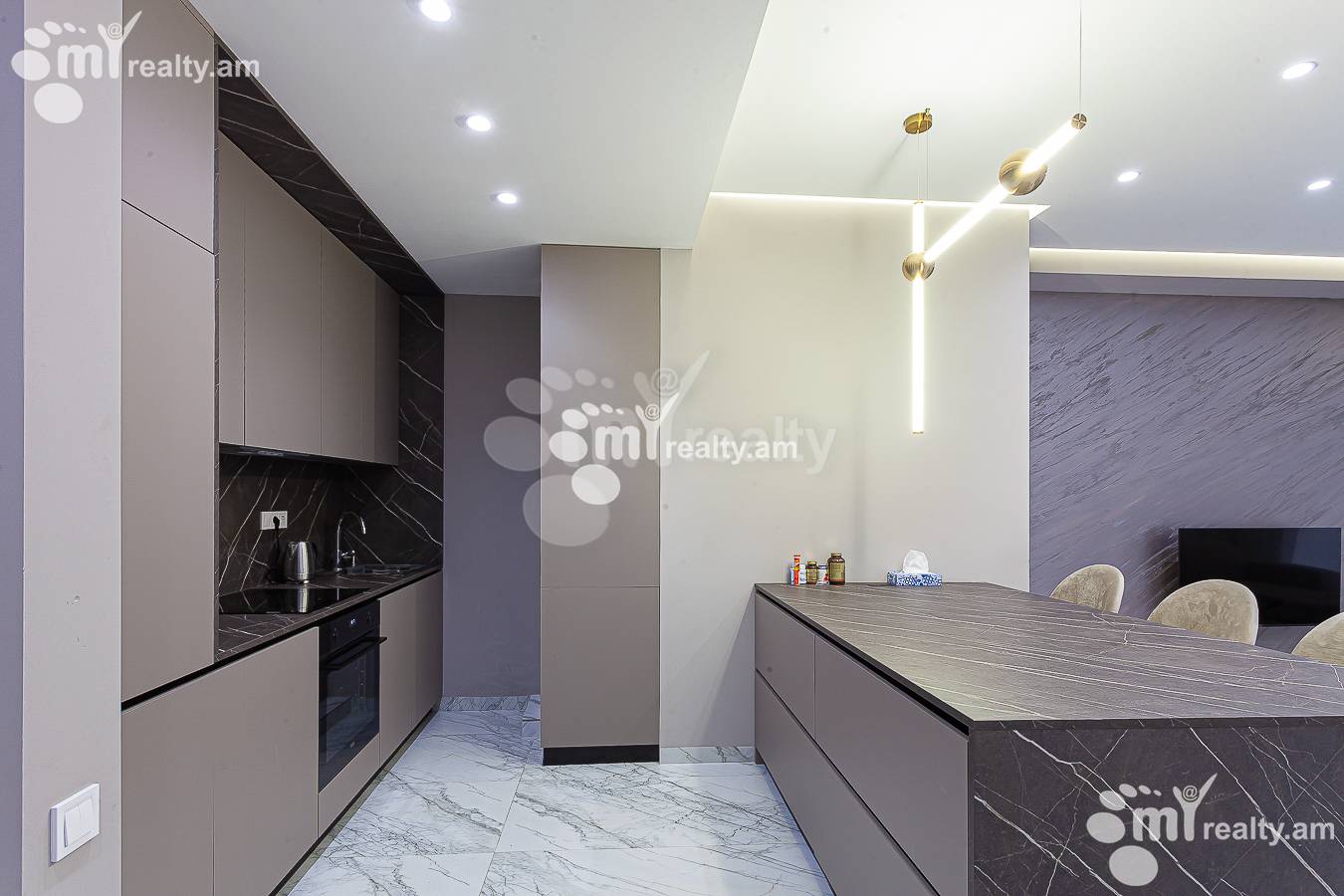 3 bedroom apartment for sale Amiryan St, Center Yerevan, 154445