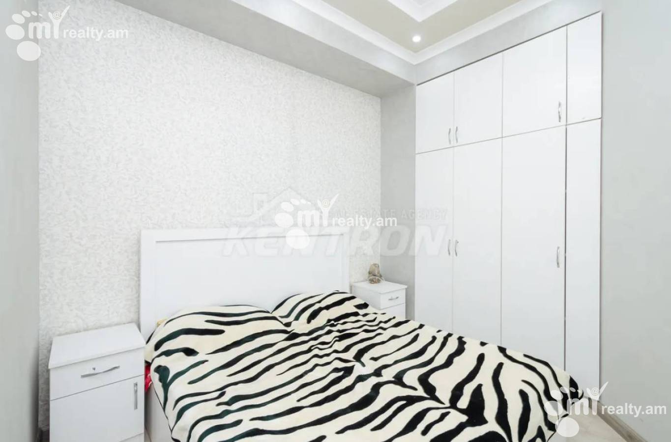 2 bedroom apartment for rent Buzand St, Center Yerevan, 155668