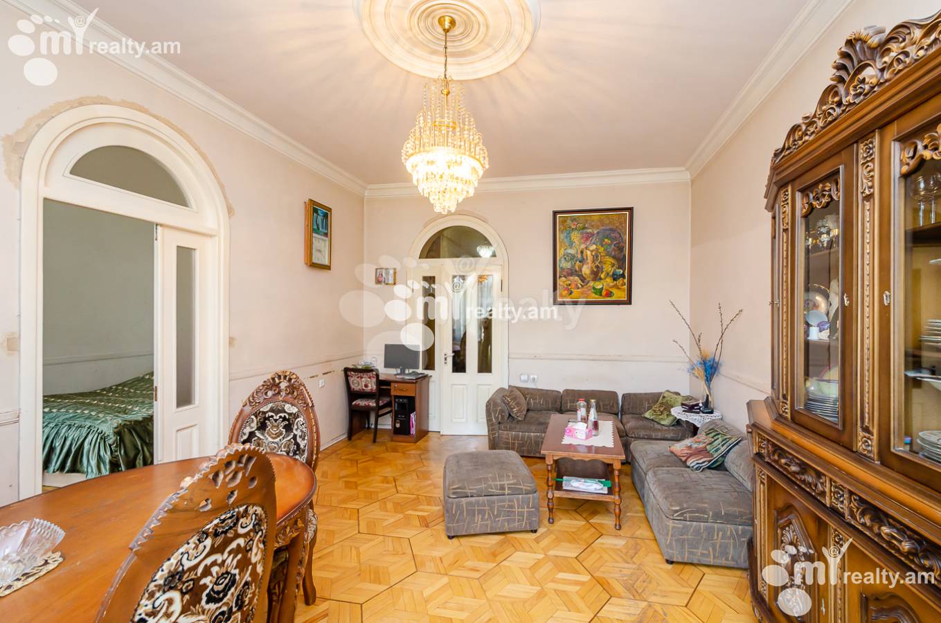 3 սենյականոց բնակարան  Չարենցի փող, Կենտրոն Երևան, 152402