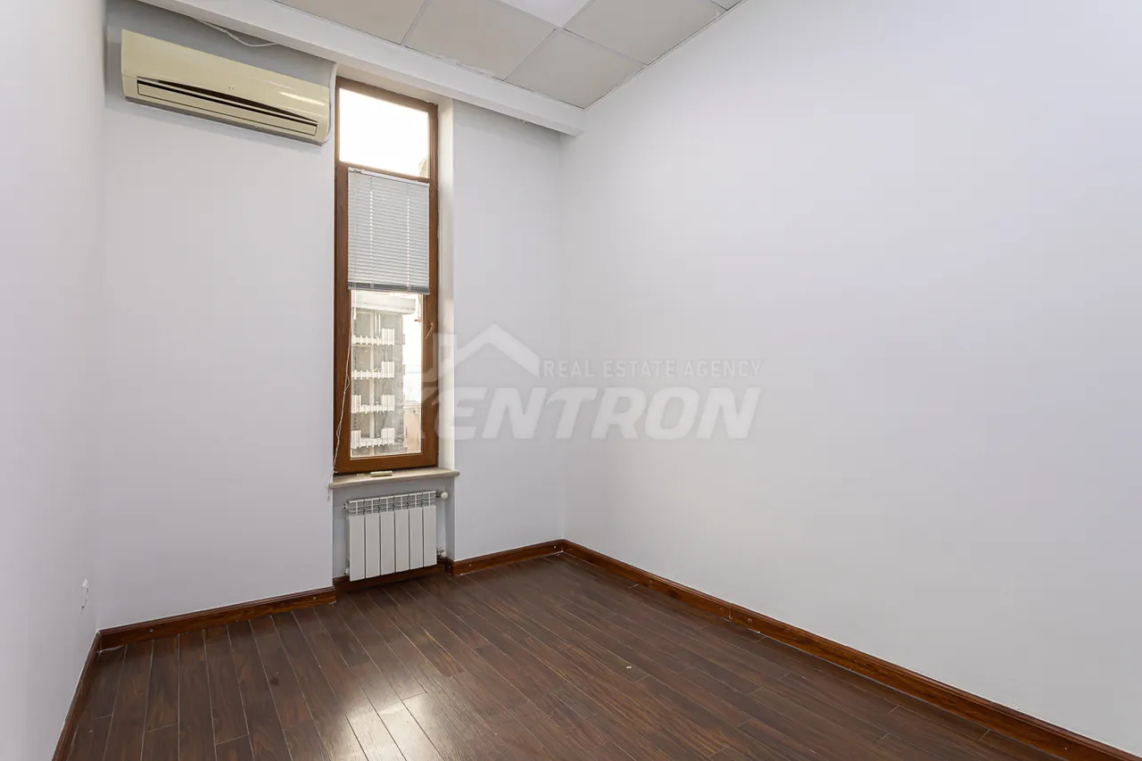 Commercial property for rent Azatutyan Ave, Arabkir Yerevan, 157757
