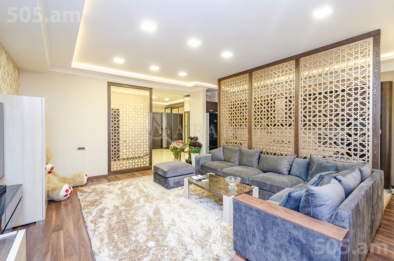 3 bedroom apartment for sale Hayrik Muradyan street, عربگیر ایروان, 151291