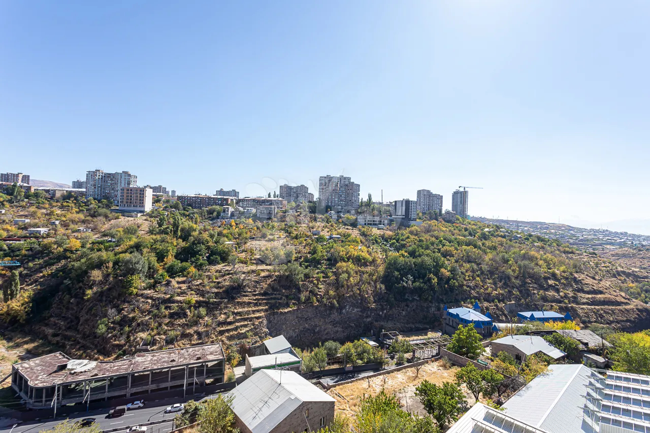 4 bedroom apartment for sale Emineski St, Qanaqer- Sejtun Yerevan, 157245