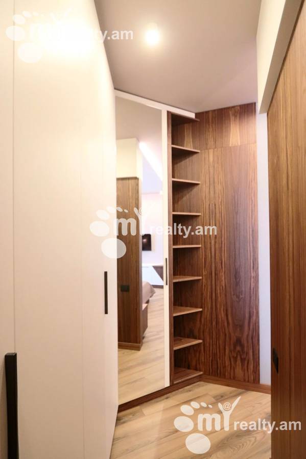 3 bedroom apartment for sale Azatutyan avenue, Quanaquère-Zeytoun Yerevan, 148735