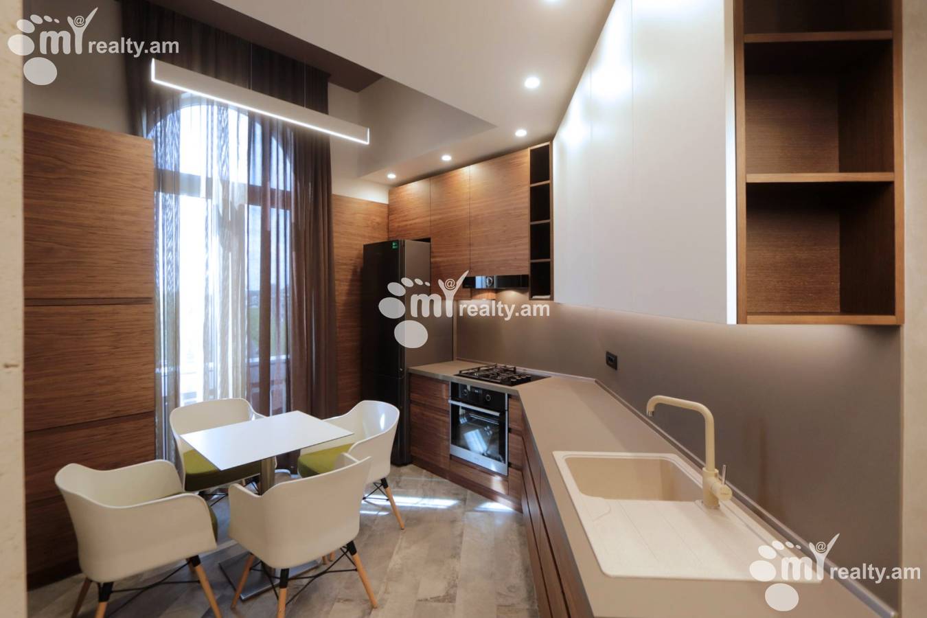 3 bedroom apartment for sale Azatutyan avenue, Quanaquère-Zeytoun Yerevan, 148735