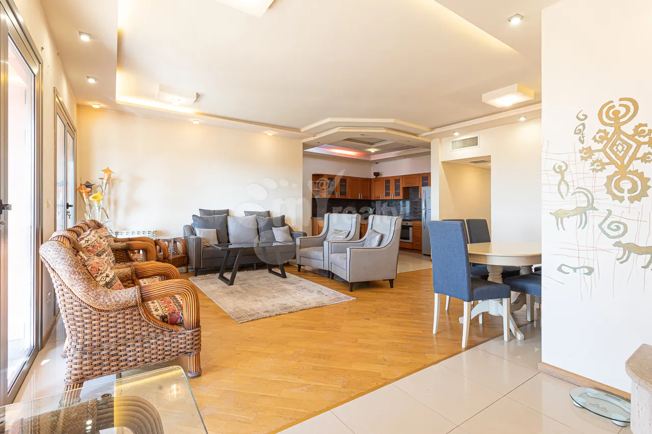 3 bedroom apartment for rent Antarayin St, Center Yerevan, 159001