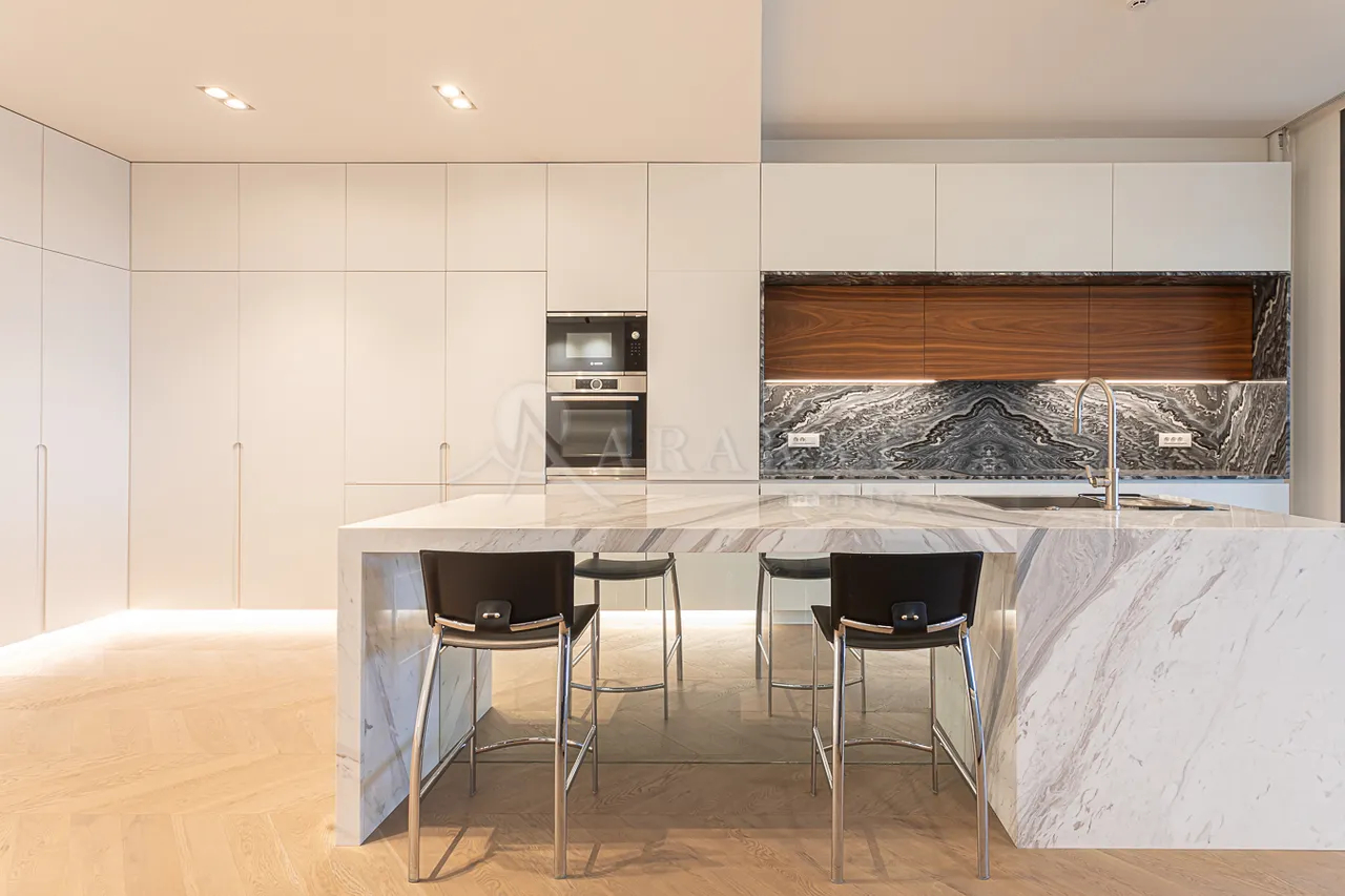 4 bedroom apartment for sale Pushkin St, Center Yerevan, 157581