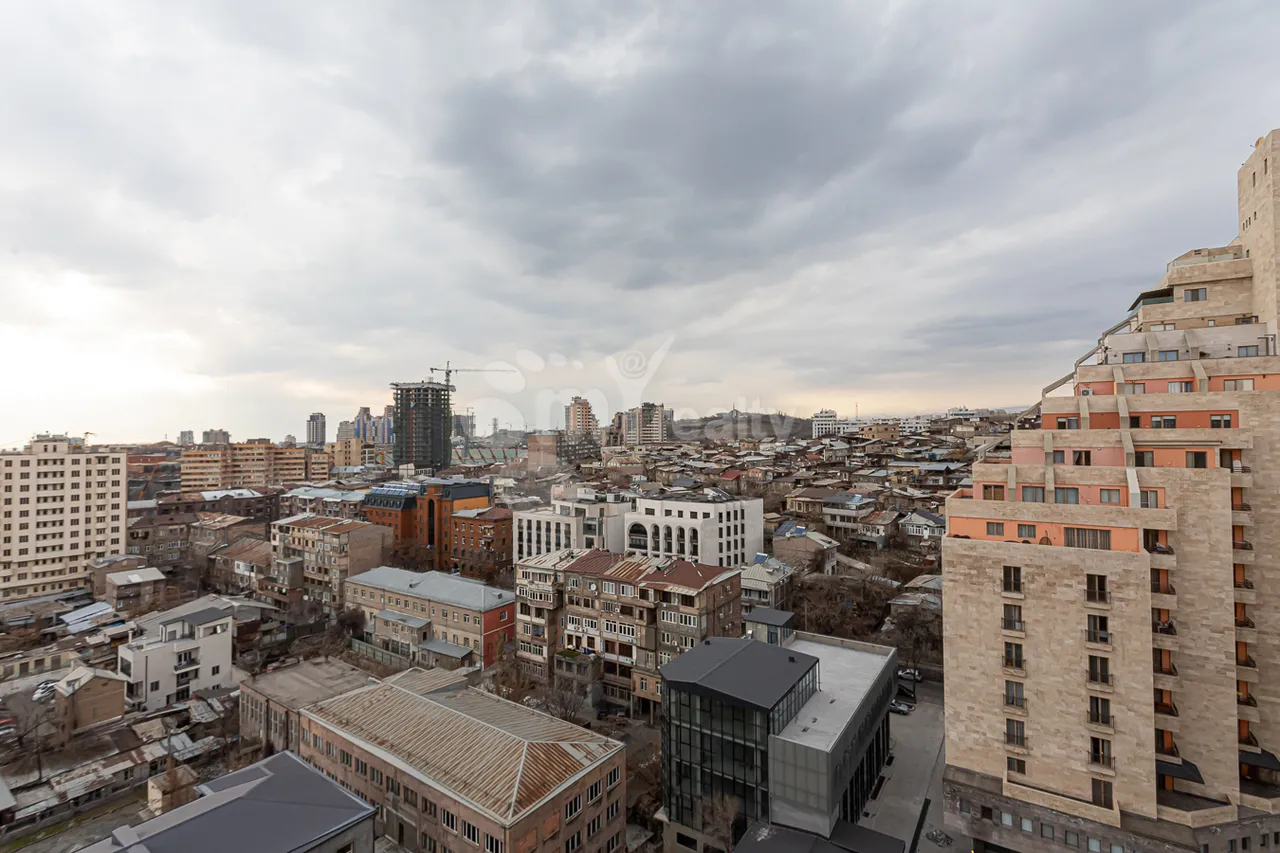 3 bedroom apartment for rent Saryan St, Center Yerevan, 159617