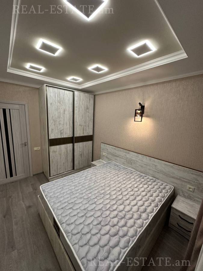 Купить 3 комнатную квартиру В.Вагаршян ул, Арабкир Ереван, 134629