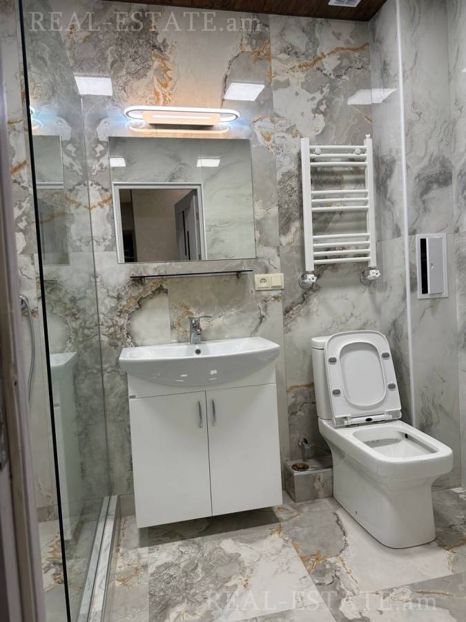 Купить 3 комнатную квартиру В.Вагаршян ул, Арабкир Ереван, 134629