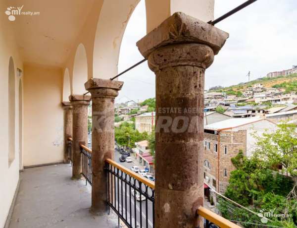 kupit-kvartiru/3-komnatnaya/Charents+St/Center/Yerevan