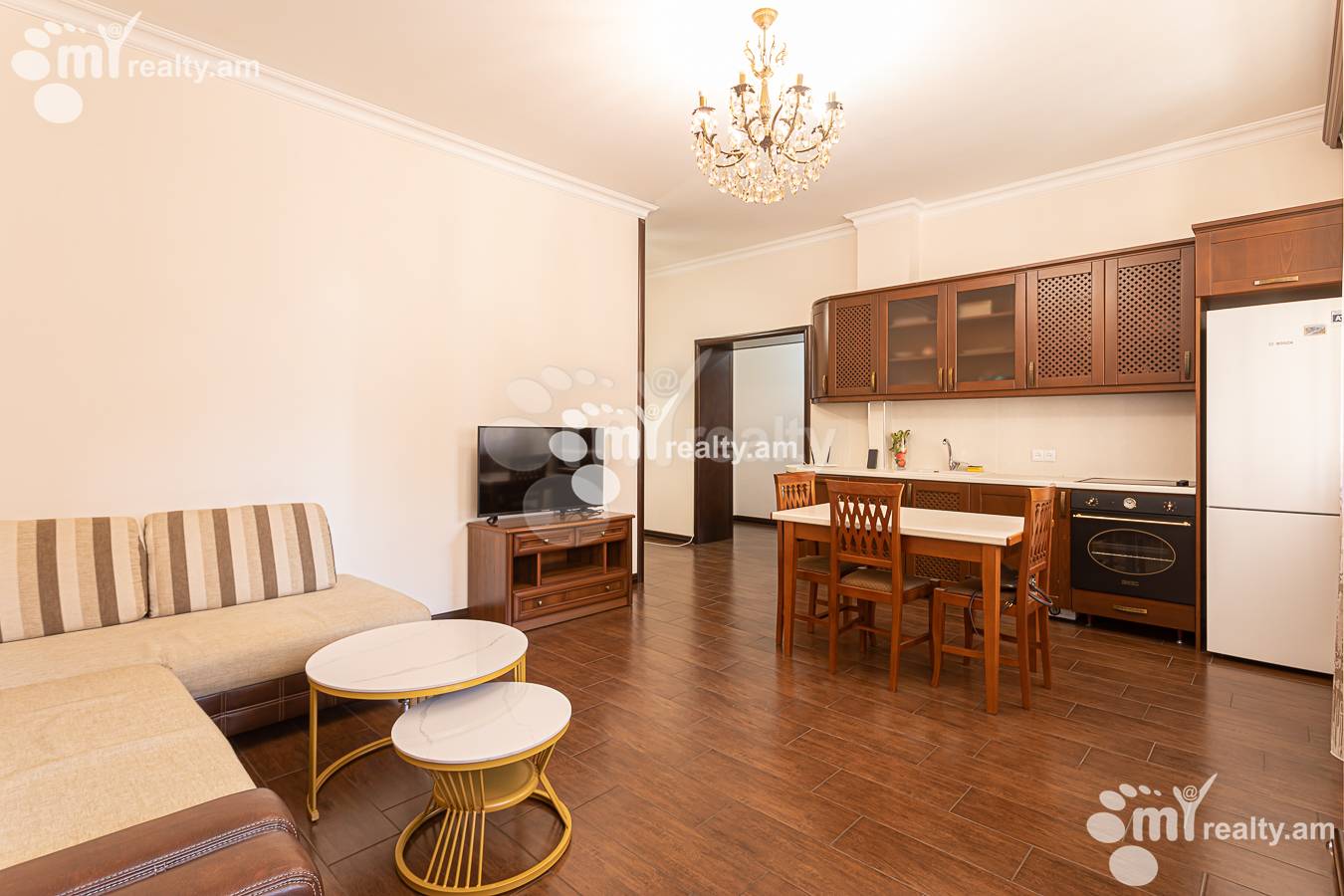 3 bedroom apartment for rent Amiryan St, Center Yerevan, 156928