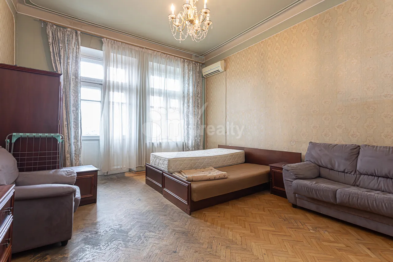 4 bedroom apartment for sale Isahakyan St, Center Yerevan, 158233