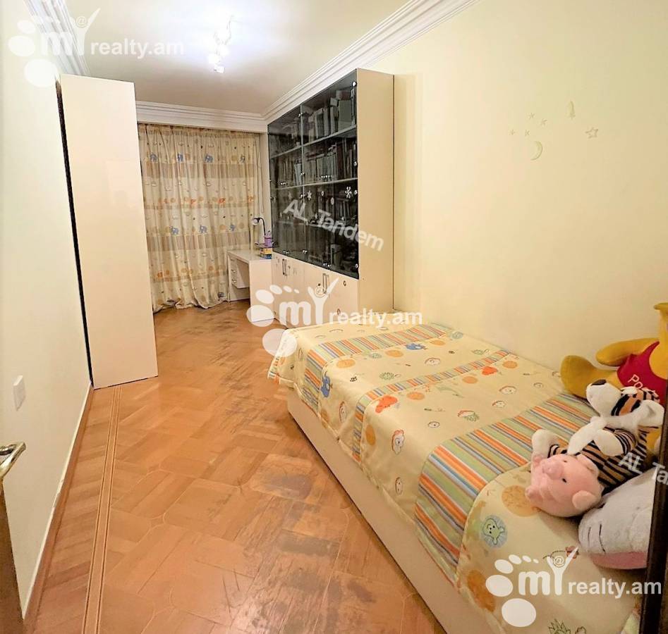 Снять 4 комнатную квартиру В.Папазян ул, Арабкир Ереван, 126101