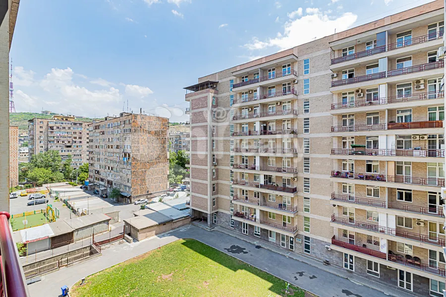 3 սենյականոց բնակարան վարձով Ռոստոմի փող, Կենտրոն Երևան, 159425