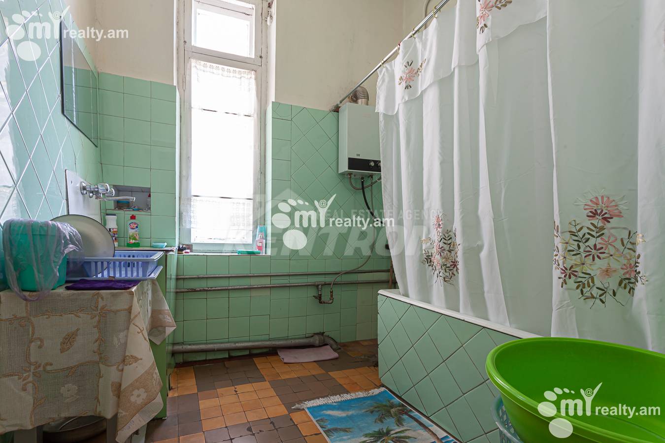 3 bedroom apartment for sale خیابان نعلبندیان, مرکز شهر ایروان, 155702