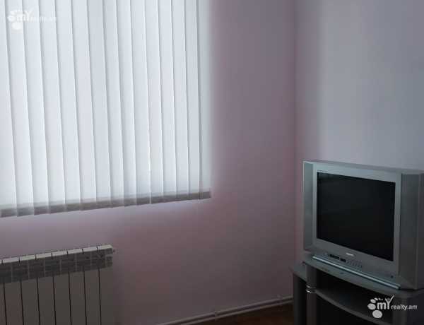 1-senyakanoc-bnakaran-vacharq-Yerevan-Achapnyak