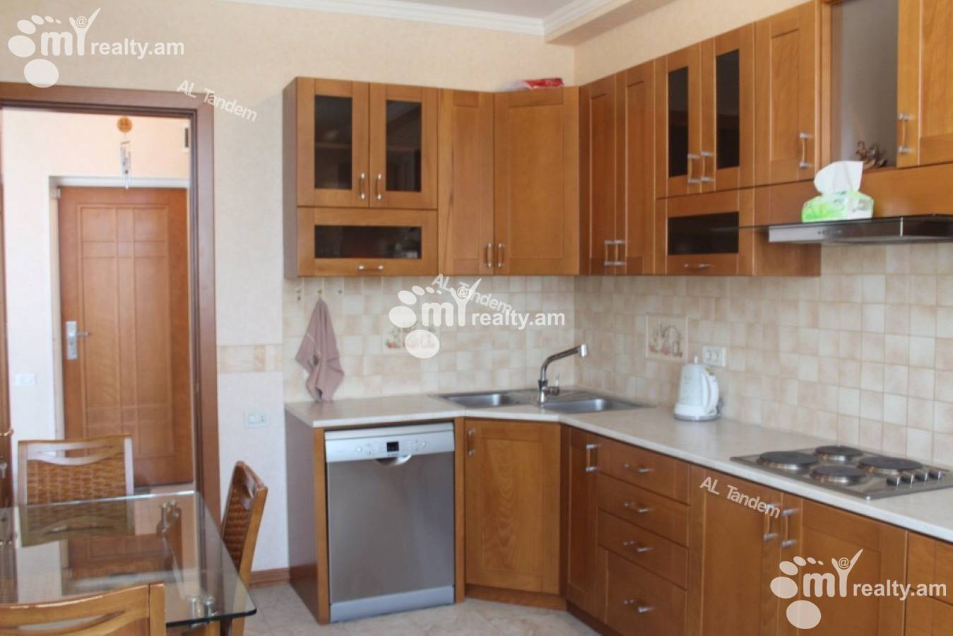 4 bedroom apartment for sale Rostom St, Center Yerevan, 148275