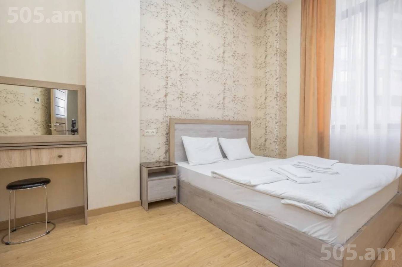 3 սենյականոց բնակարան  Բուզանդի փող, Կենտրոն Երևան, 153037