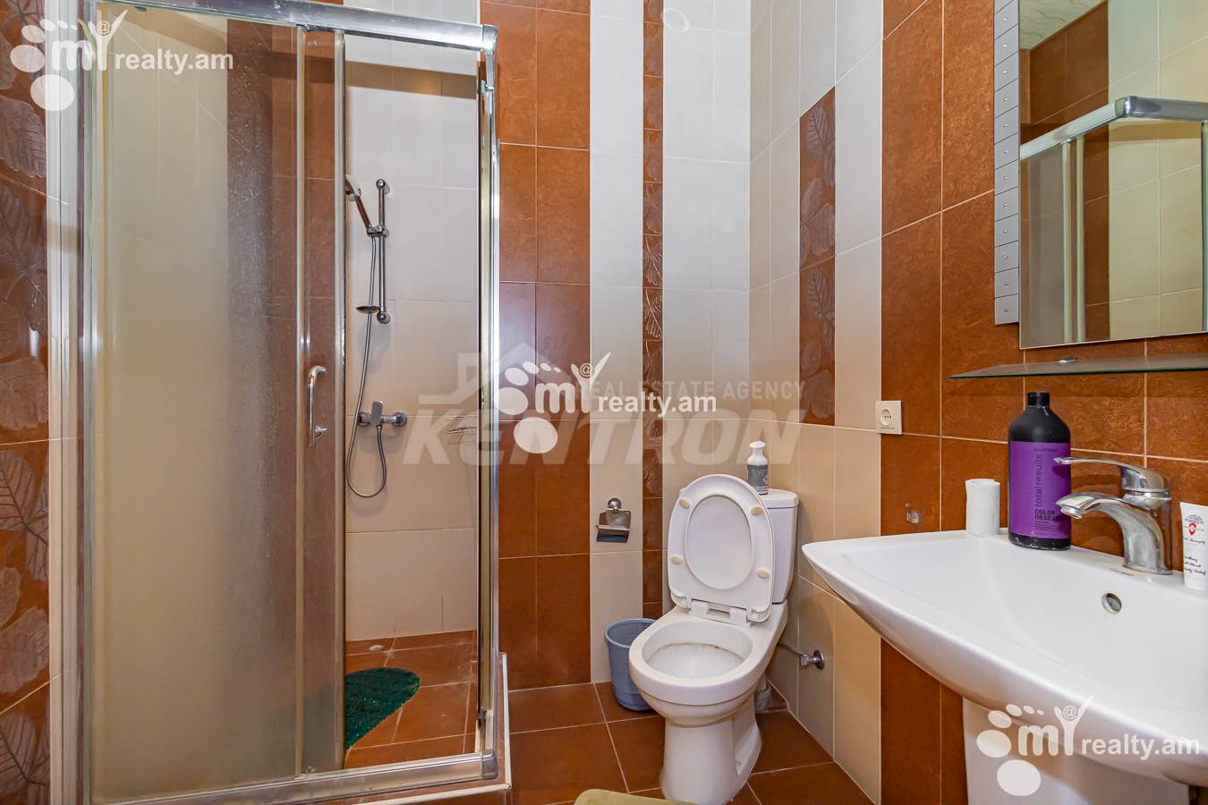 3 սենյականոց բնակարան  Մաշտոցի պող, Կենտրոն Երևան, 147644