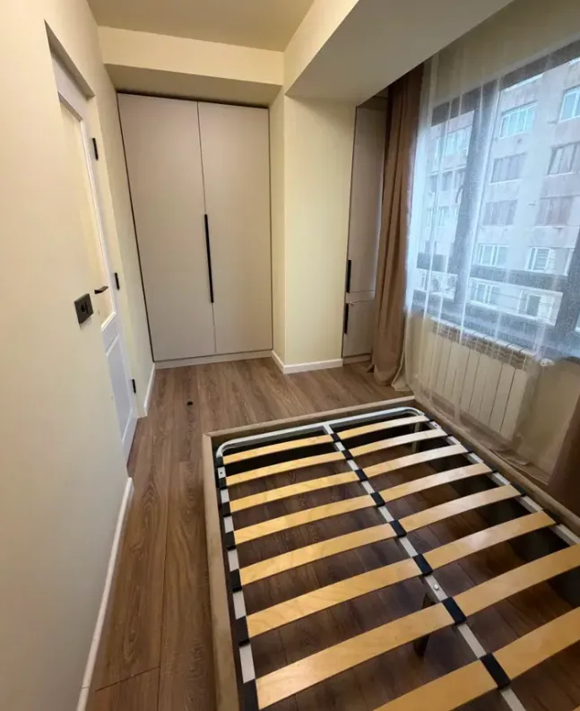 Купить 3 комнатную квартиру Овсеп Эмин ул, Арабкир Ереван, 160238