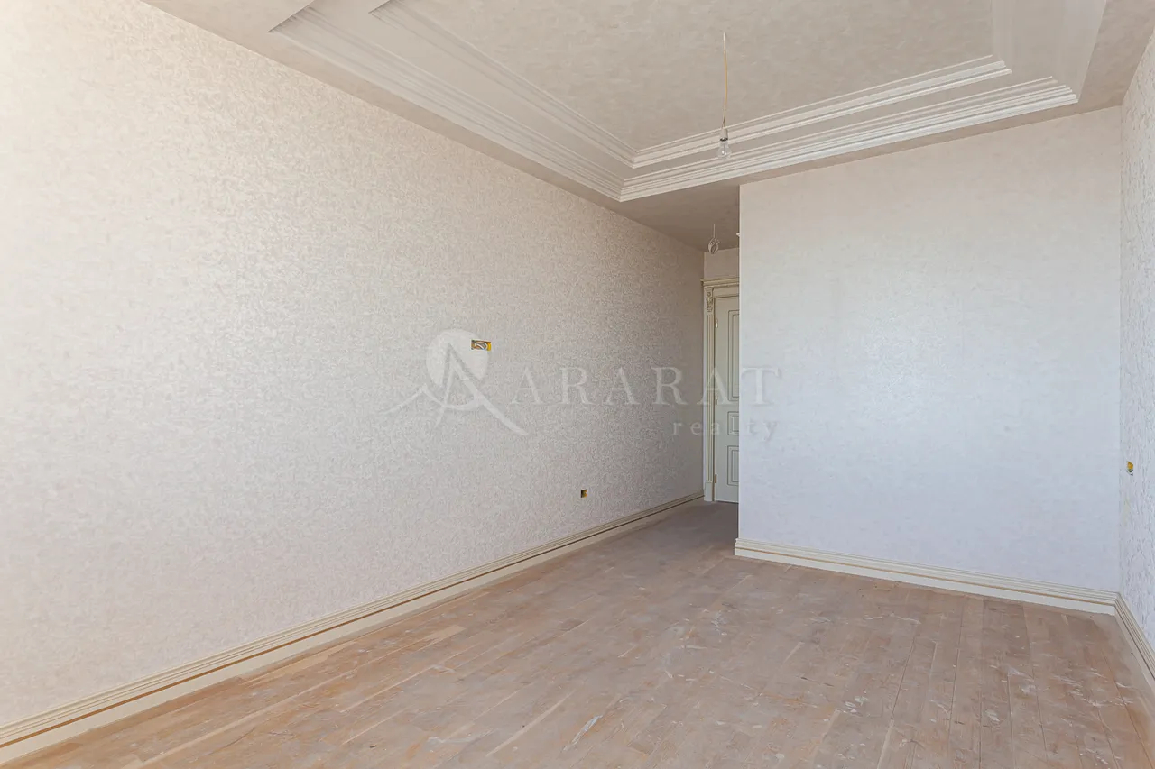 3 bedroom apartment for sale Hayrik Muradyan street, Arabkir Yerevan, 157399