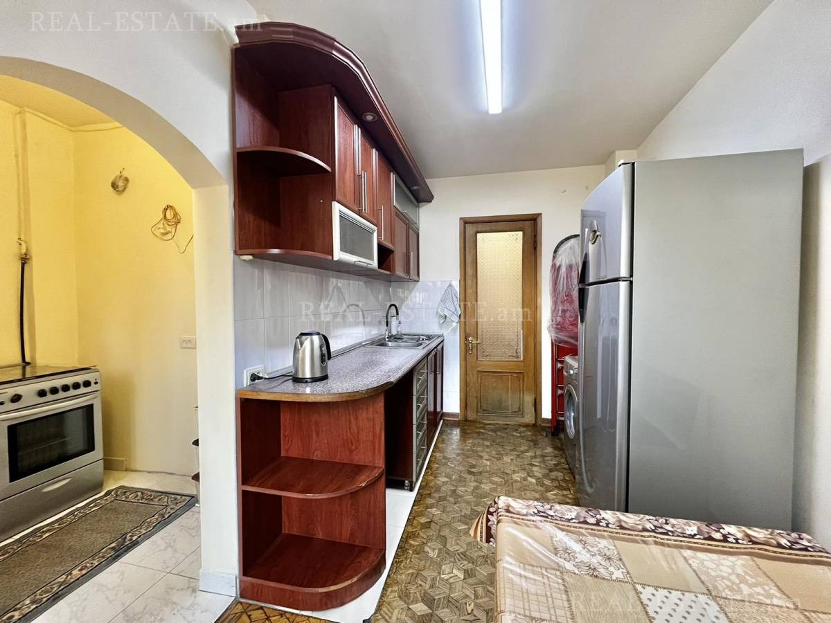 2 սենյականոց բնակարան  Սունդուկյան փող, Արաբկիր Երևան, 129637