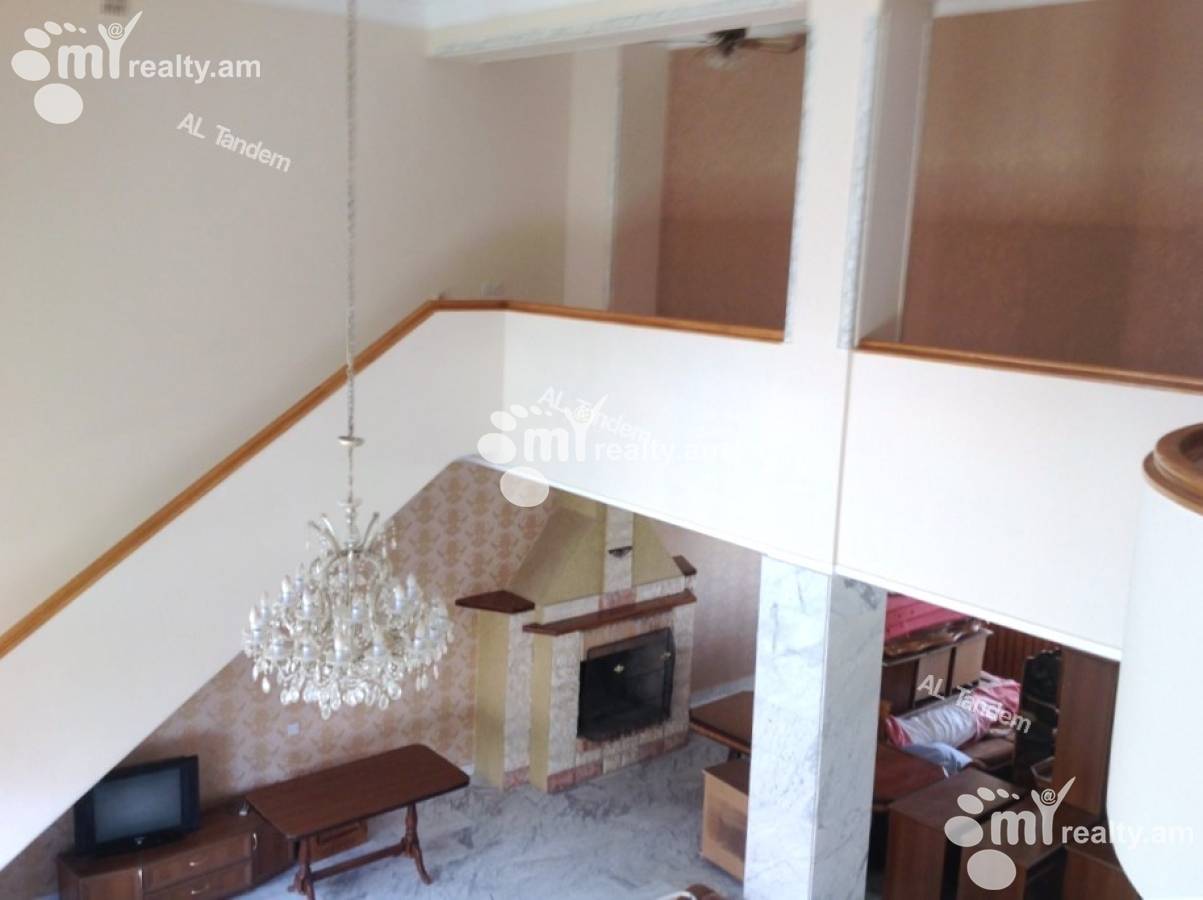 Commercial for rent خیابان باربیوس, عربگیر ایروان, 155229