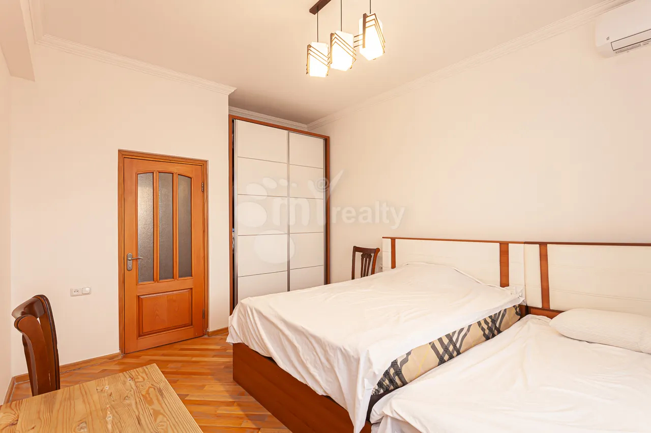 2 bedroom apartment for sale خیابان آرگیشتی, مرکز شهر ایروان, 161835