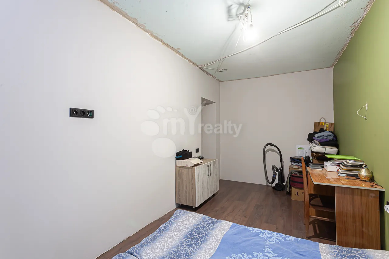 3 bedroom apartment for sale Aghbyur Serob St, Arabkir Yerevan, 160689
