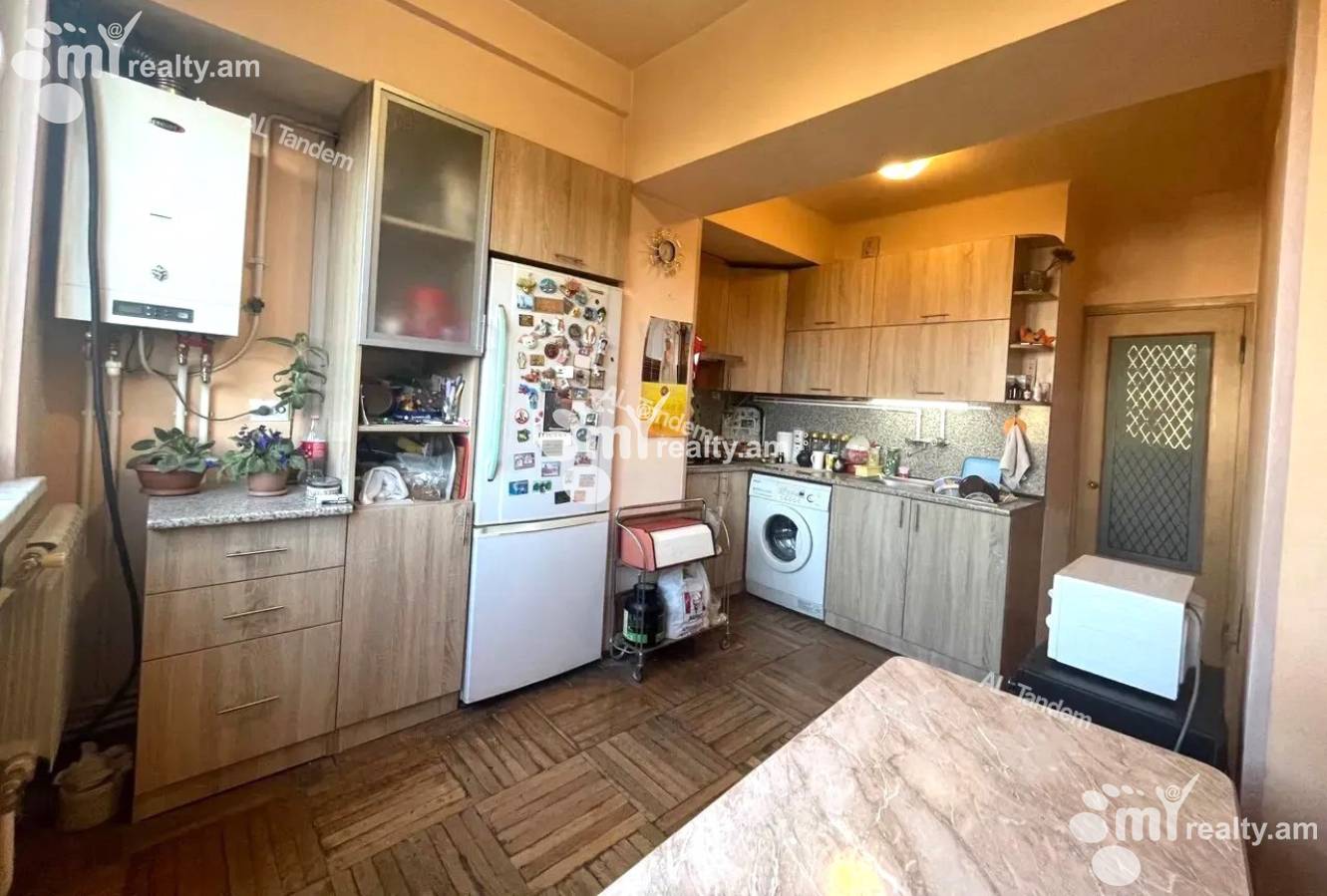 4 սենյականոց բնակարան  Համբարձումյան փող, Արաբկիր Երևան, 158356