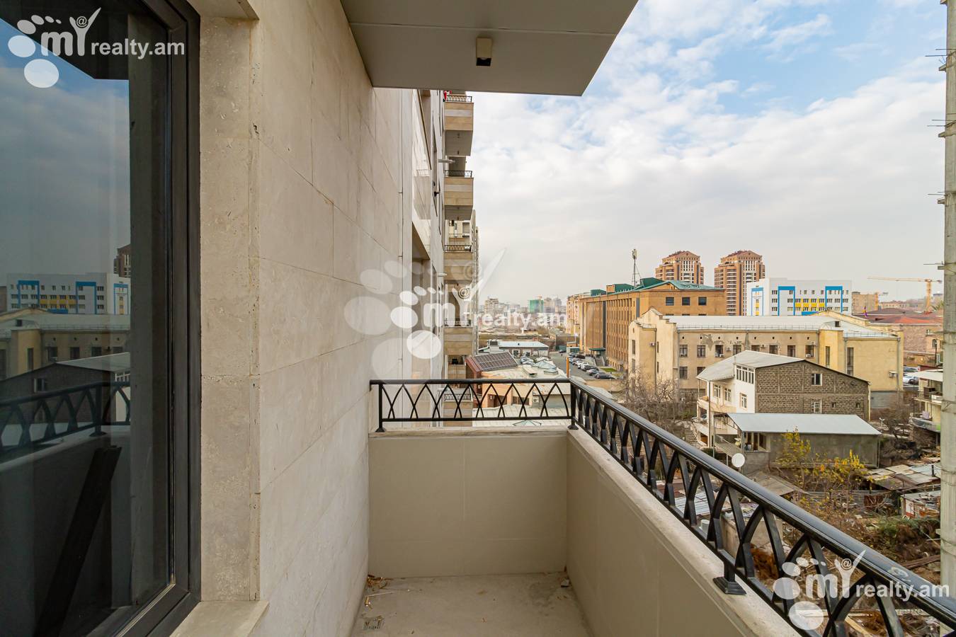 3 սենյականոց բնակարան  Դավիթ Անհաղթի փող, Քանաքեռ-Զեյթուն Երևան, 151538