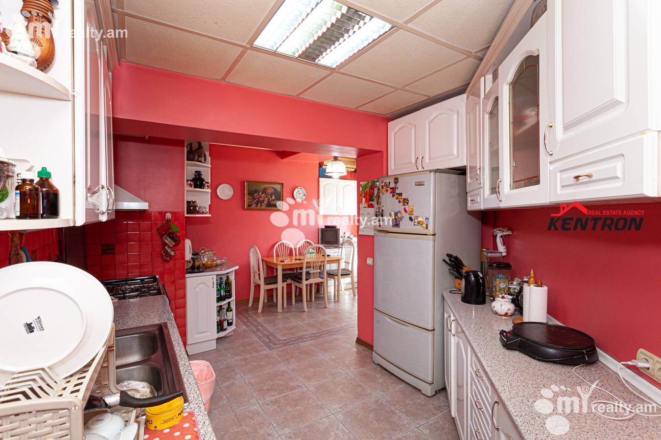 4 սենյականոց բնակարան  Սայաթ-Նովայի պող, Կենտրոն Երևան, 129910