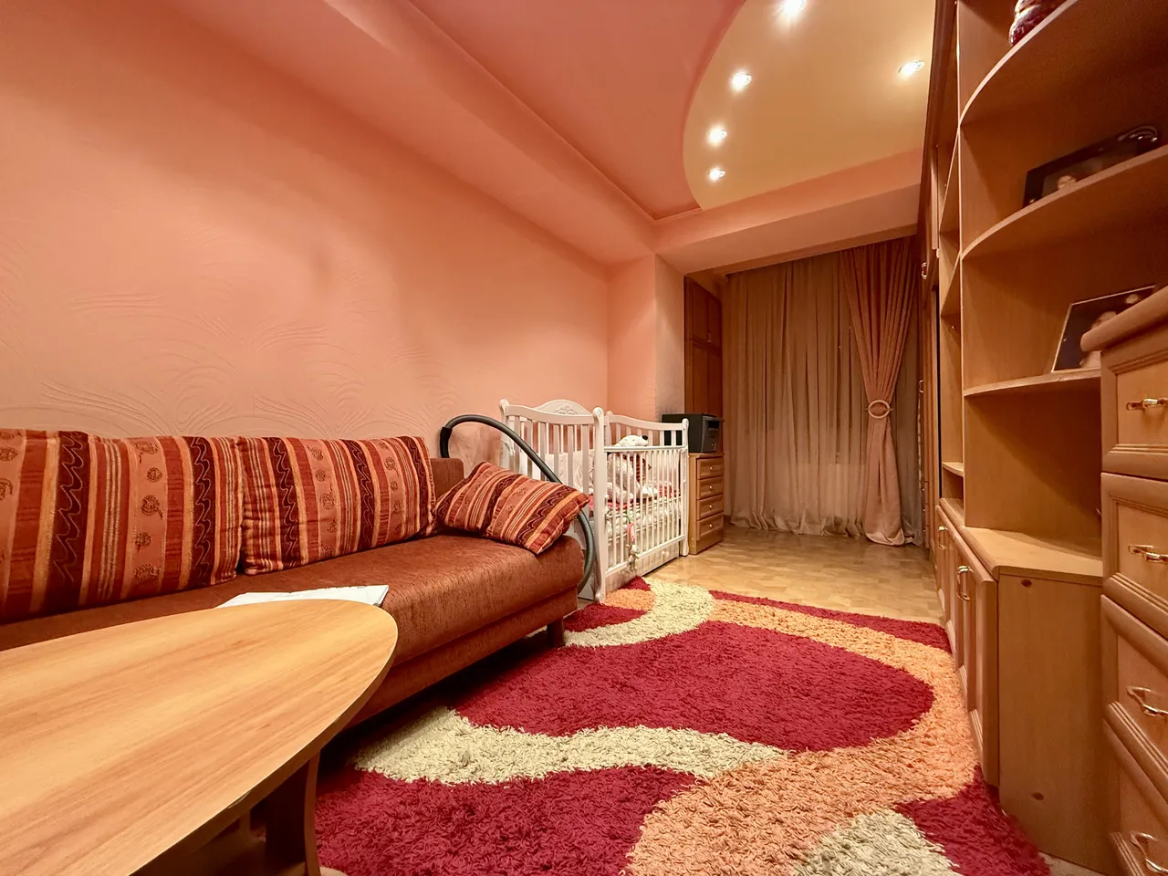 3 bedroom apartment for sale Hakobyan St, Arabkir Yerevan, 159044