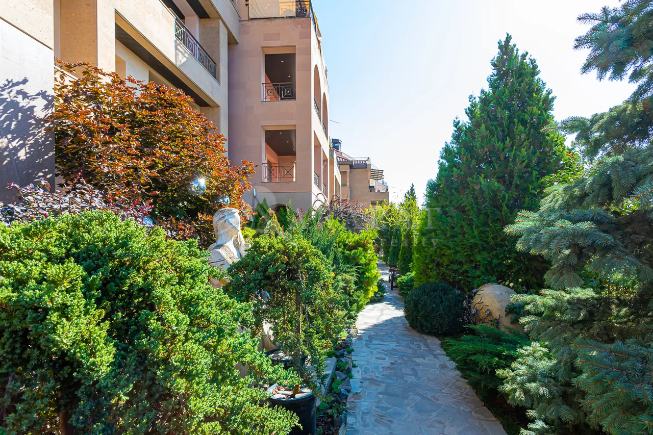 3 սենյականոց բնակարան վարձով Անտառային փող, Կենտրոն Երևան, 159000