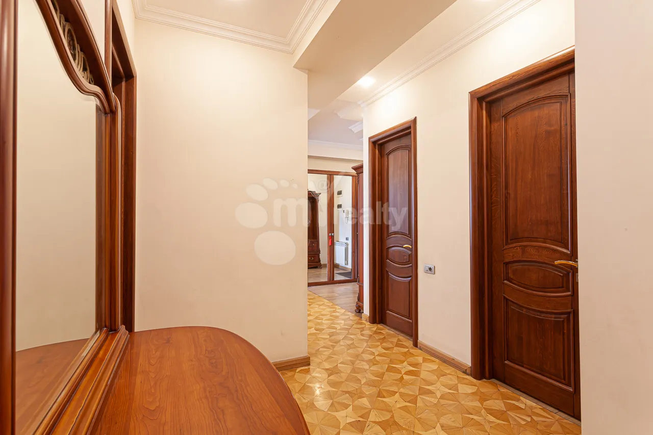 3 bedroom apartment for rent Vardanants St, Center Yerevan, 160678