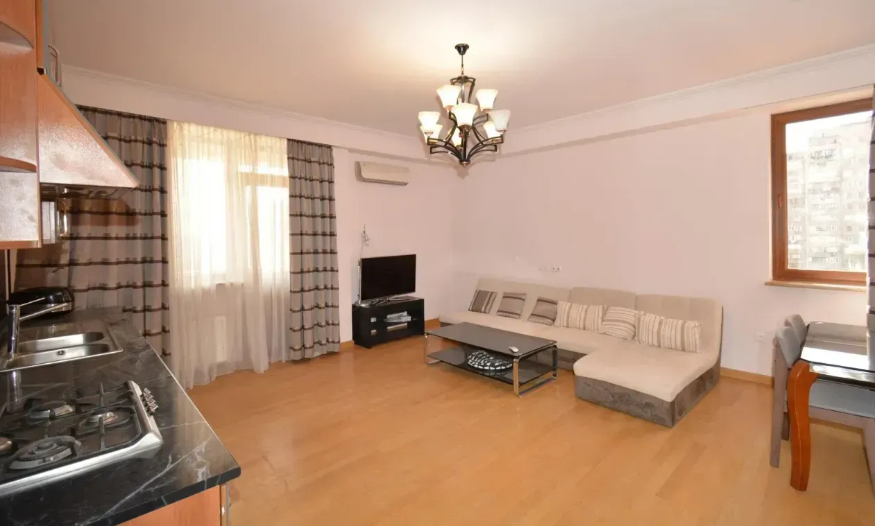 3 bedroom apartment for sale خیابان هامباردزومیان, عربگیر ایروان, 161889