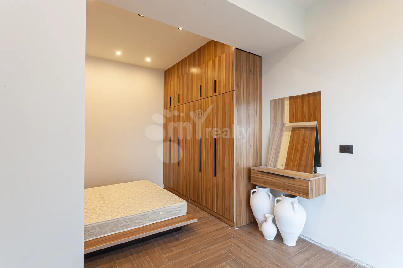 Купить 2 комнатную квартиру Гогол ул., Канакер-Зейтун Ереван, 160144