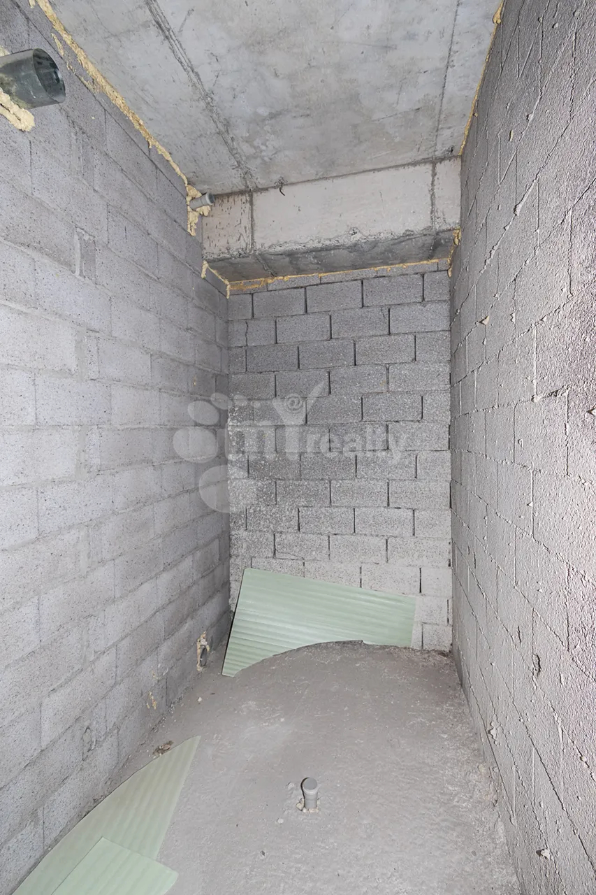 3 սենյականոց բնակարան  Հալաբյան փող, Աջափնյակ Երևան, 160127