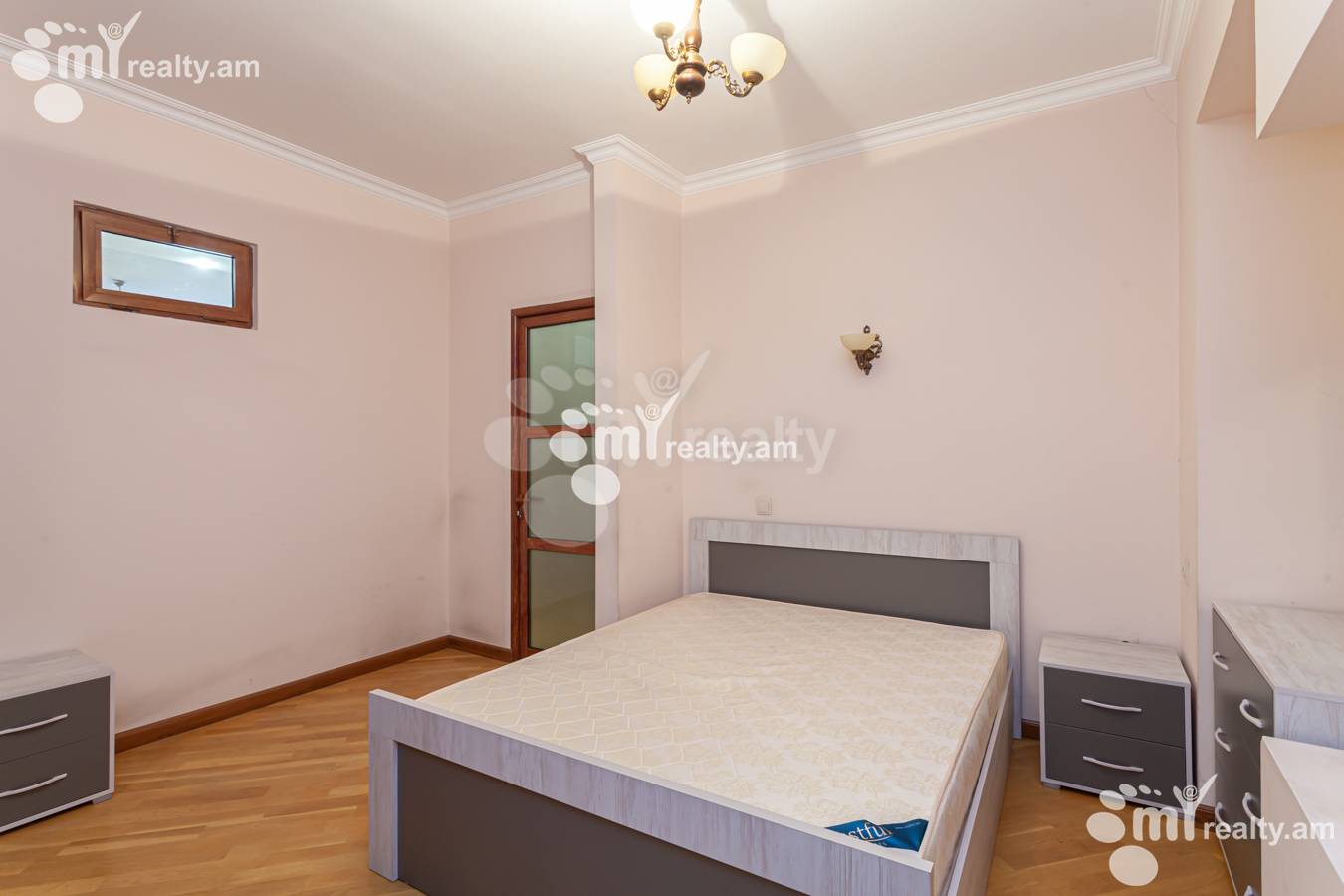 Купить 2 комнатную квартиру Маштоца пр, Центр Ереван, 150719