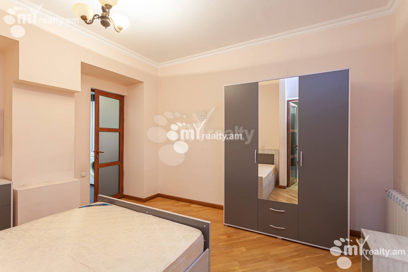 Купить 2 комнатную квартиру Маштоца пр, Центр Ереван, 150719