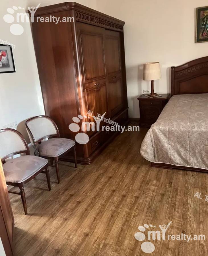 2 սենյականոց բնակարան  Մաշտոցի պող, Կենտրոն Երևան, 125847