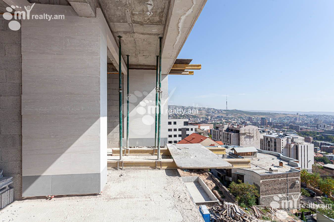 Купить 5 комнатную квартиру Антараин, ул. Г. Гаспаряна, Центр Ереван, 153017