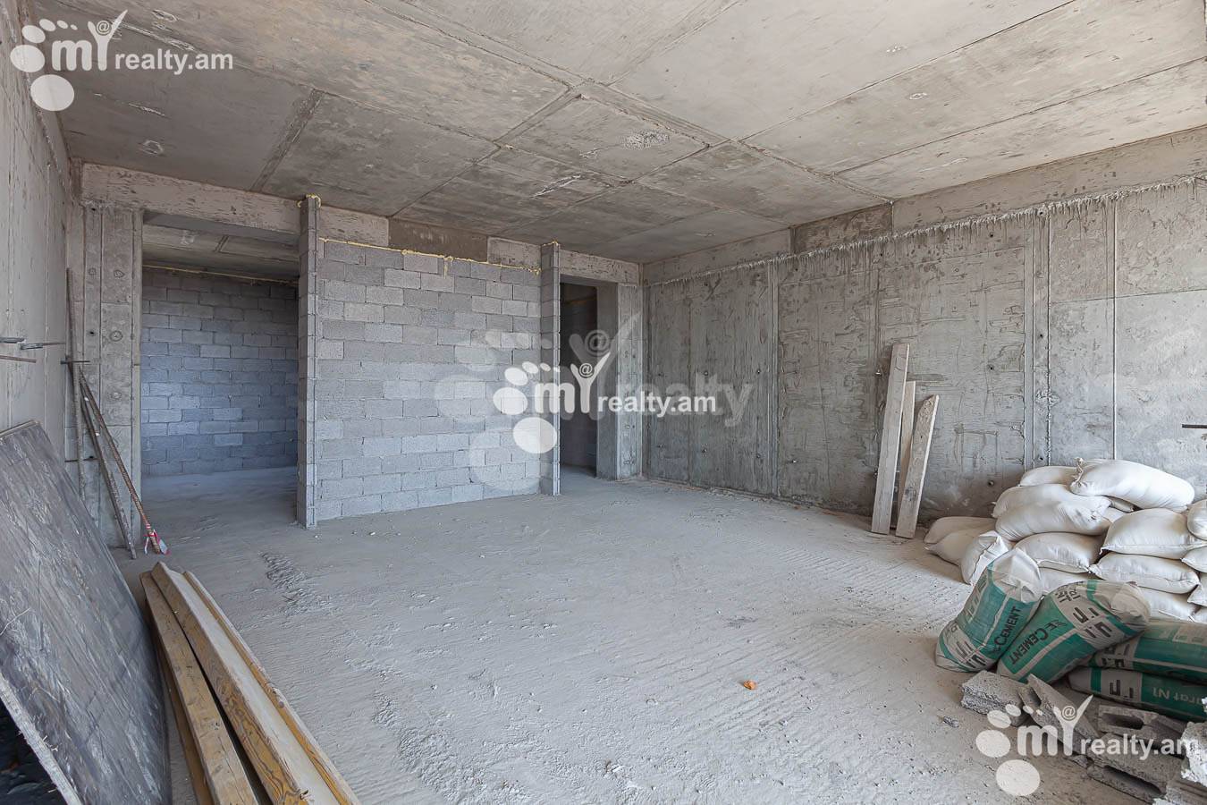 Купить 5 комнатную квартиру Антараин, ул. Г. Гаспаряна, Центр Ереван, 153017