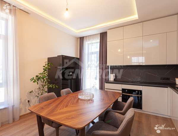 arandznatun-vacharq-Yerevan-Nor-Nork