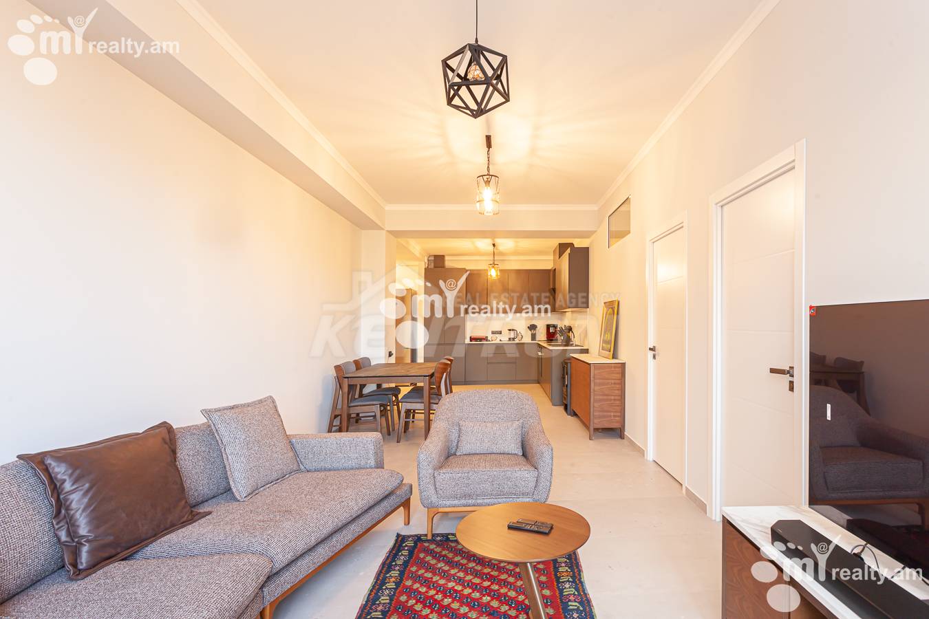 3 bedroom apartment for sale Paronyan St, Center Yerevan, 154421