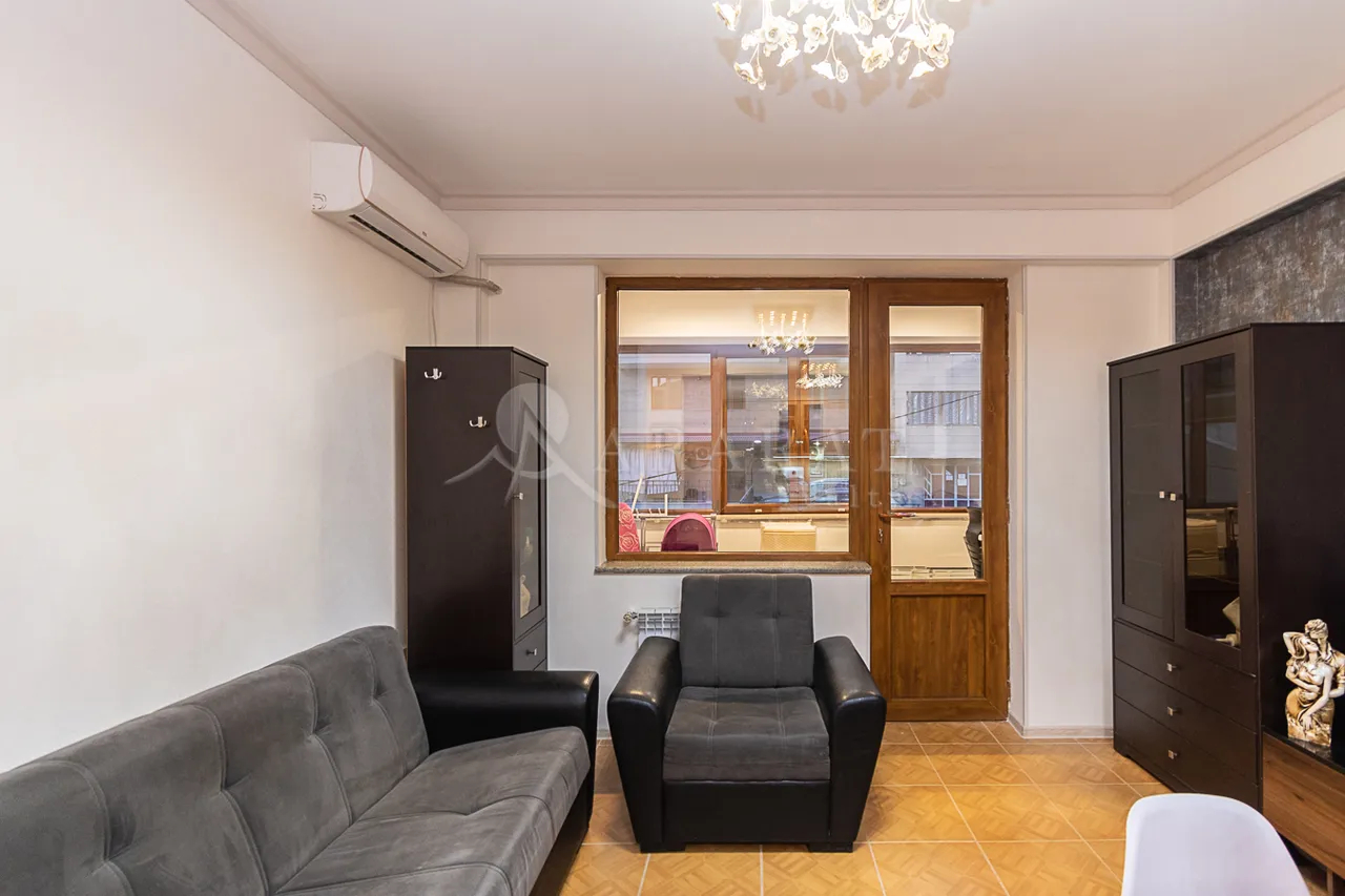 2 bedroom apartment for rent خیابان آنتارایین, مرکز شهر ایروان, 159538